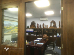 Chính chủ cho thuê văn phòng tại 699 Vũ Tông Phan DT 120m2. Nội thất đầy đủ, vị trí thuận tiện.